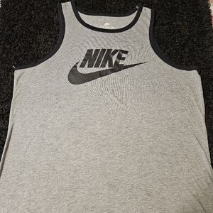 Nike Tank, sz large